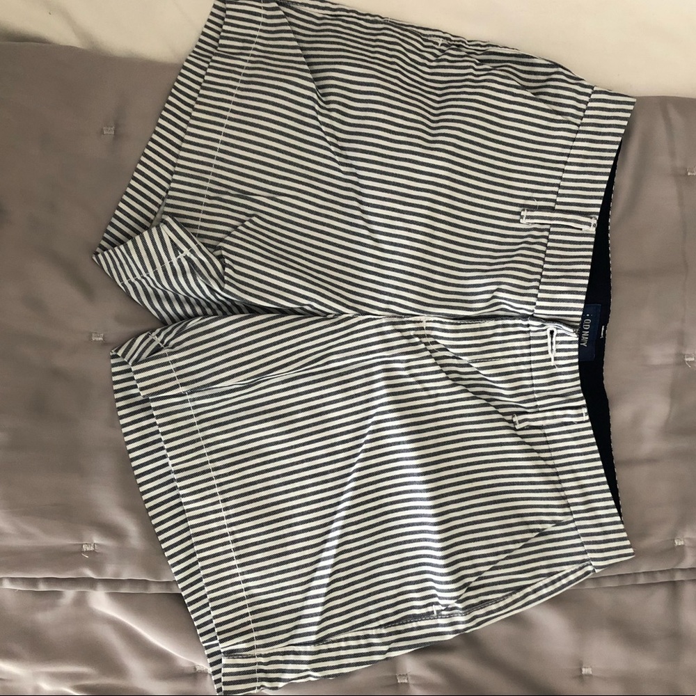 Old Navy everyday short